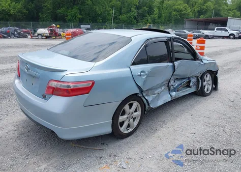 2007 Toyota Camry Se V6 z USA, uszkodzony, nr VIN 4T1BK46K97U556745